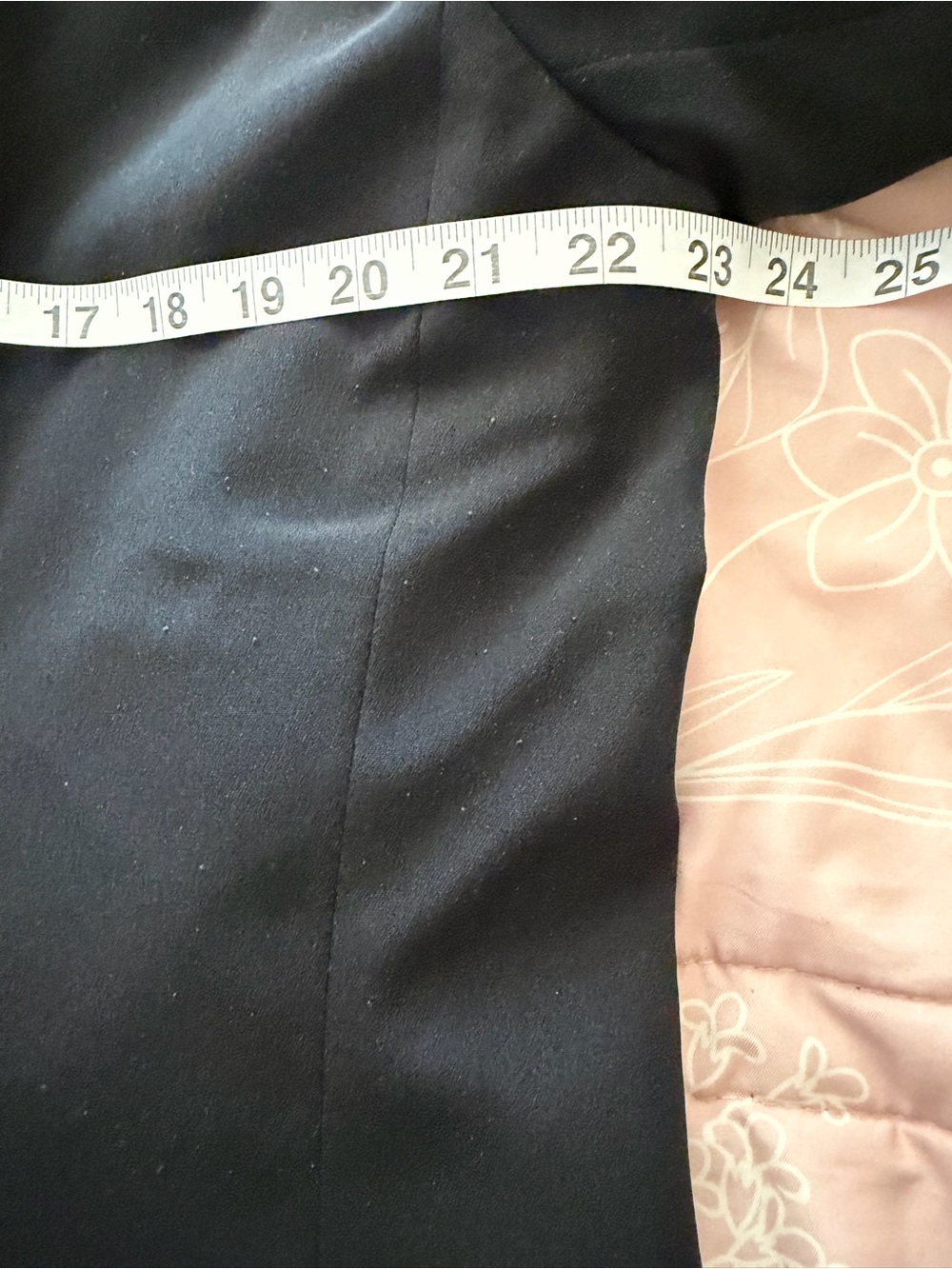 Valerie Stevens 💯% Silk Black Double
Breasted Shawl Collar Blazer S16 - Picture 8 of 11